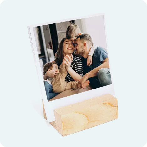 Fotos im Fotoaufsteller aus Holz